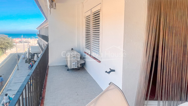 Apartment steps from the beach of Sa Riera, Begur