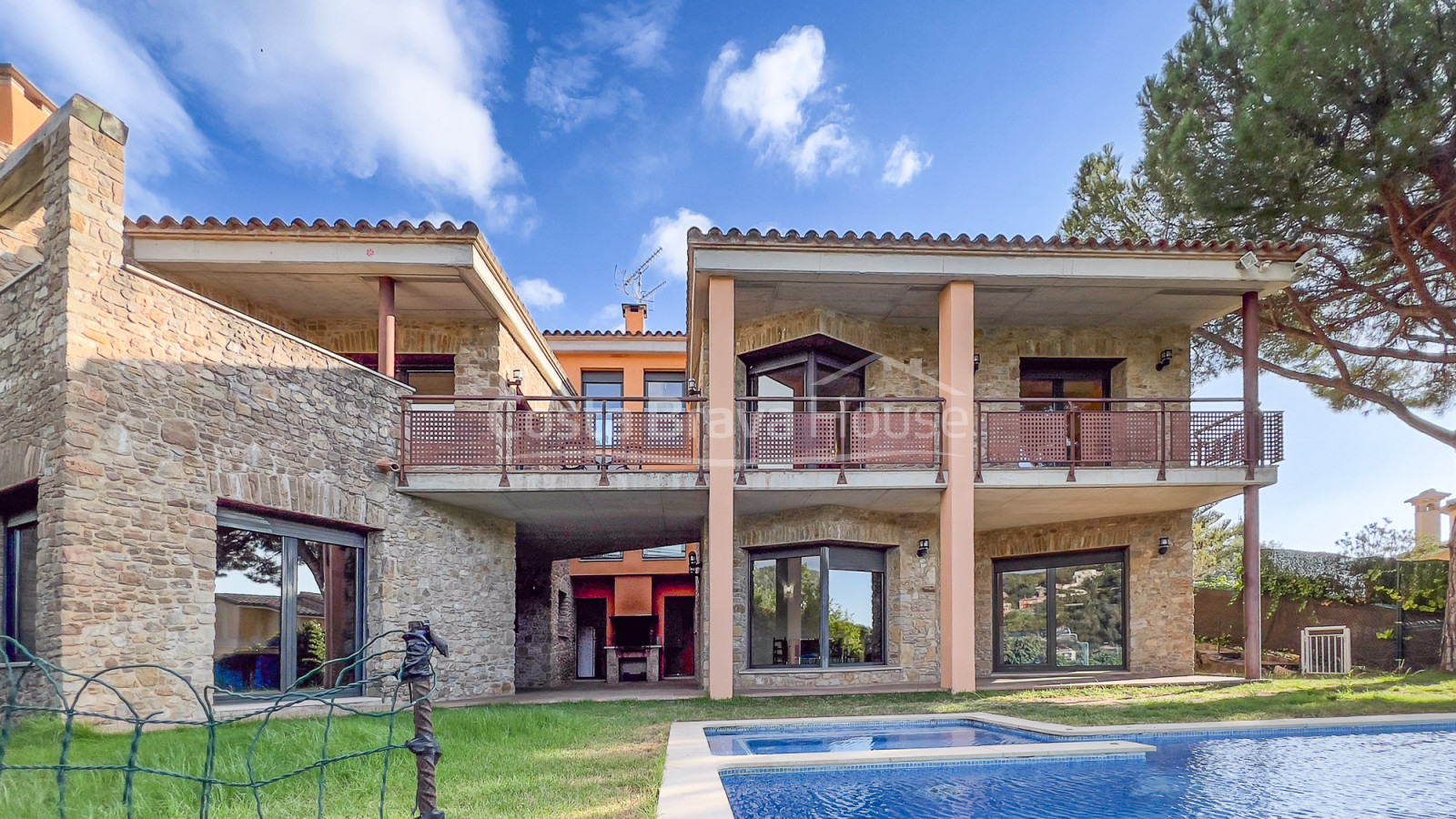Exclusiva casa bifamiliar en venda a Calonge Mas Pere