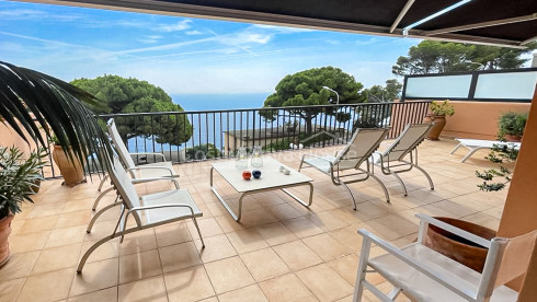 Apartament dúplex amb vistes al mar a Llafranc, Costa Brava
