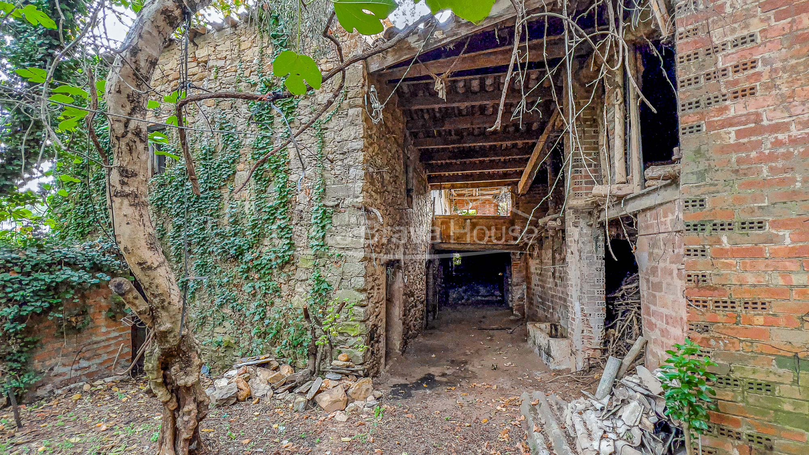 Casa de poble amb encant a la venda a Fonolleres, Baix Empordà