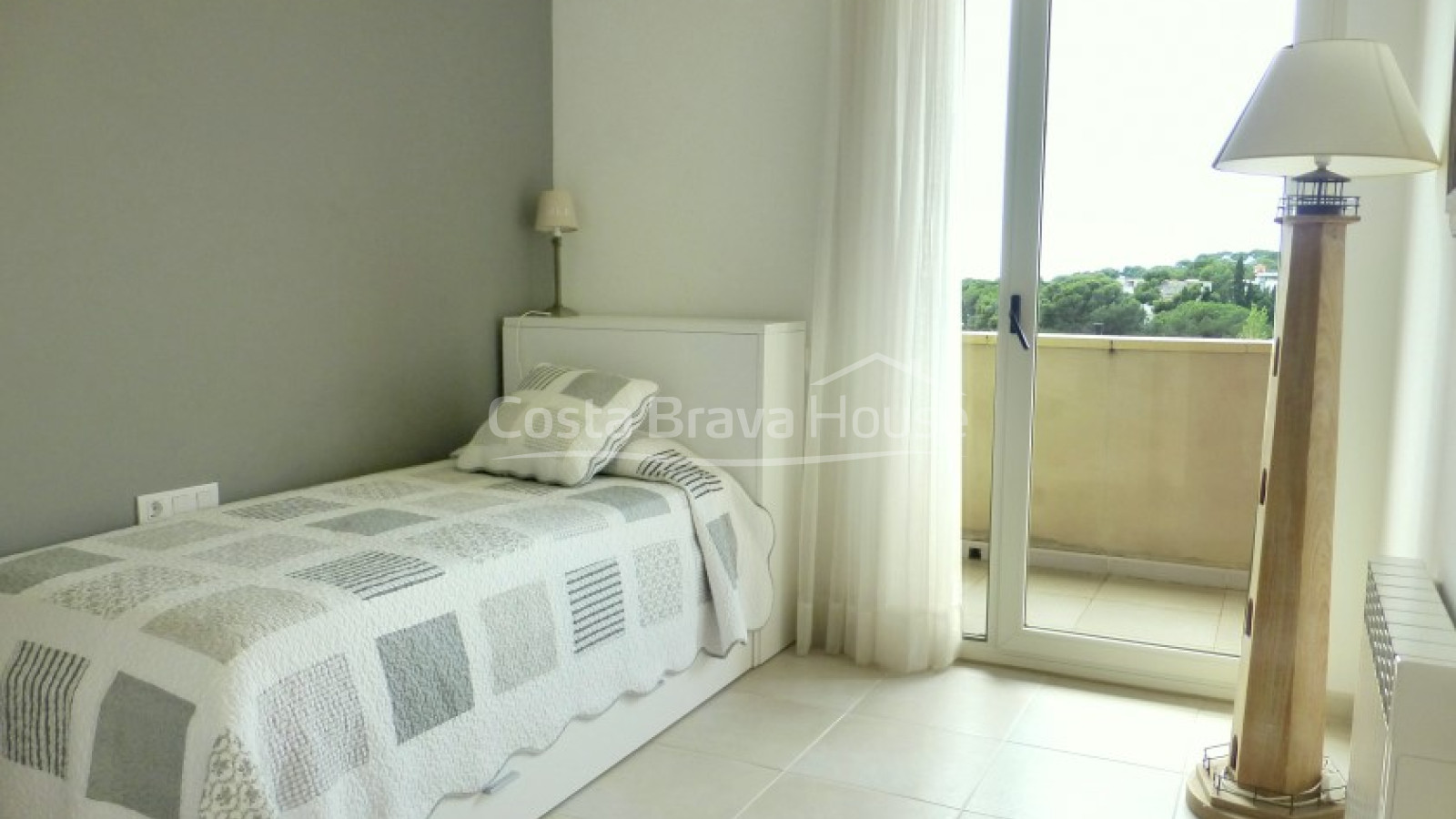 Casa con jardín privado en venta en Llafranc a 300 mtr de la playa