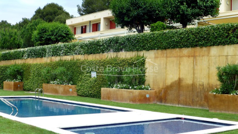 Casa con jardín privado en venta en Llafranc a 300 mtr de la playa