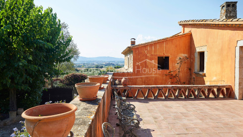 Exclusive catalan country house for sale in Fonteta, Forallac, Baix Emporda