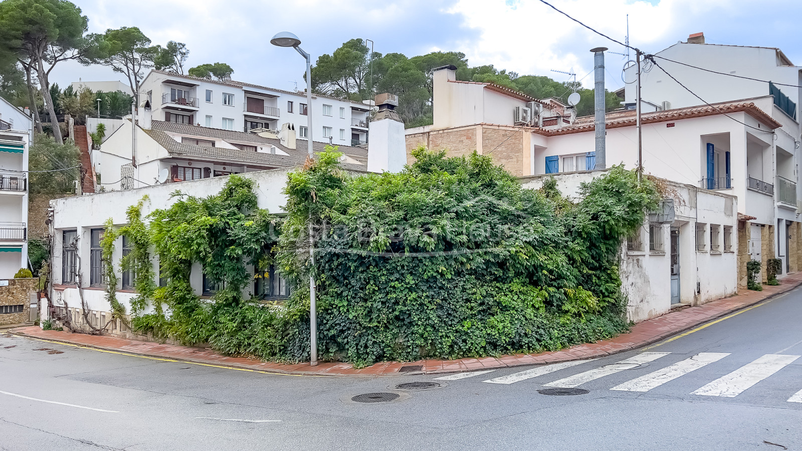 Edificio a reformar en Tamariu, Costa Brava