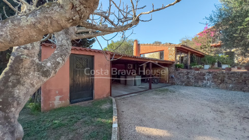 Casa de camp renovada en venda, Montràs, Baix Empordà