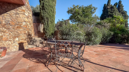 Gerenoveerd landhuis te koop, Mont-ras, Baix Empordà