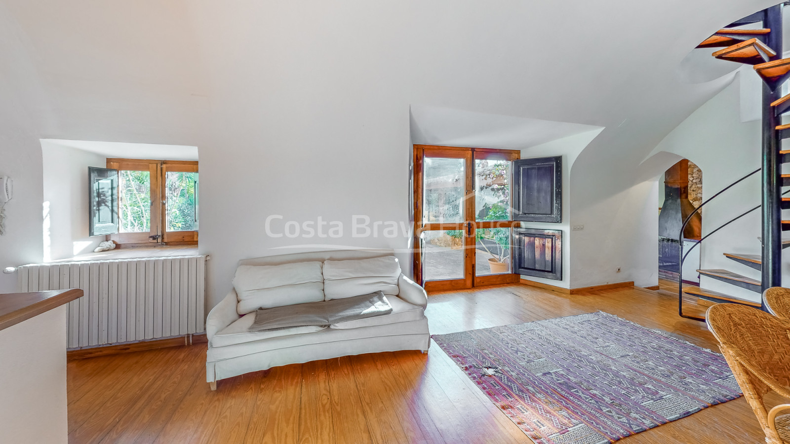 Gerenoveerd landhuis te koop, Mont-ras, Baix Empordà