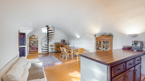 Gerenoveerd landhuis te koop, Mont-ras, Baix Empordà