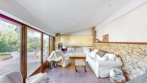 Gerenoveerd landhuis te koop, Mont-ras, Baix Empordà