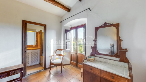 Gerenoveerd landhuis te koop, Mont-ras, Baix Empordà