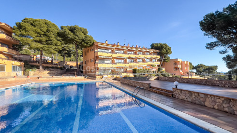 Appartement in Tamariu, Costa Brava, met terras en zwembad