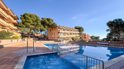 Appartement à Tamariu, Costa Brava avec terrasse et piscine