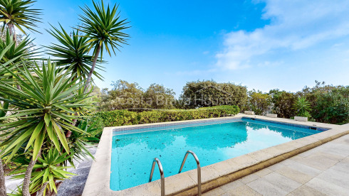 Casa en Sa Riera, Begur | Vistas al Mar y Piscina