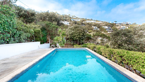 Casa en Sa Riera, Begur | Vistas al Mar y Piscina