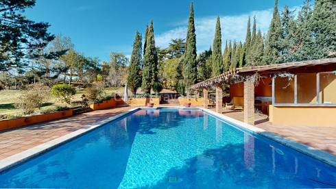 Propriété Rustique de Luxe à Cruilles, Baix Empordà