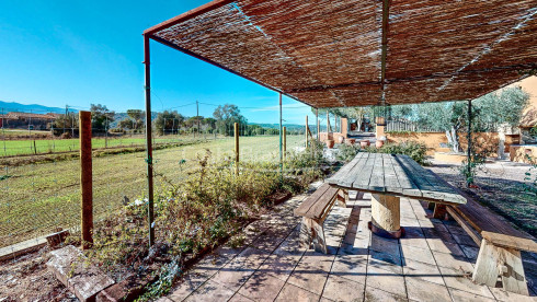 Finca Rústica de Lujo en Cruilles, Baix Empordà