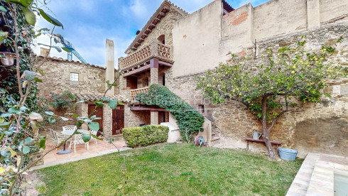 Casa Renovada de Luxe Gualta Baix Empordà