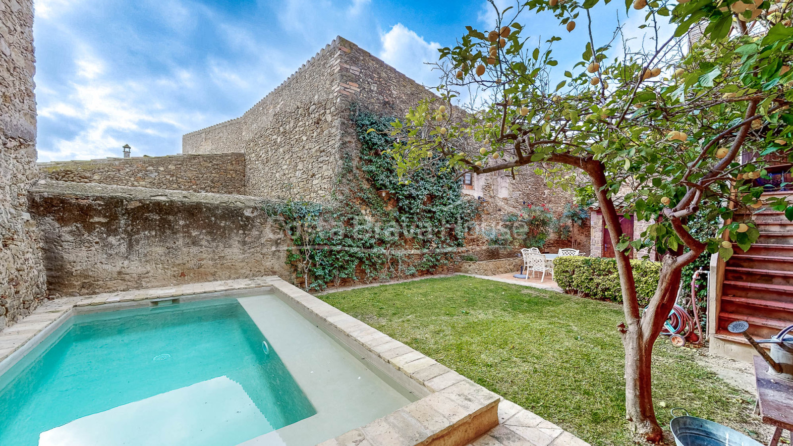 Casa Renovada de Lujo Gualta Baix Empordà