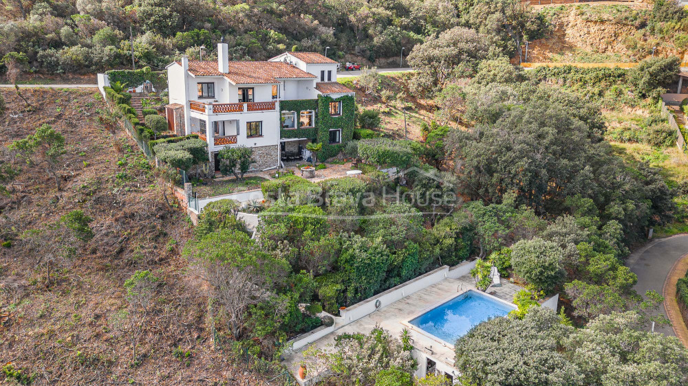 House in Sa Riera, Begur | Sea Views and Pool