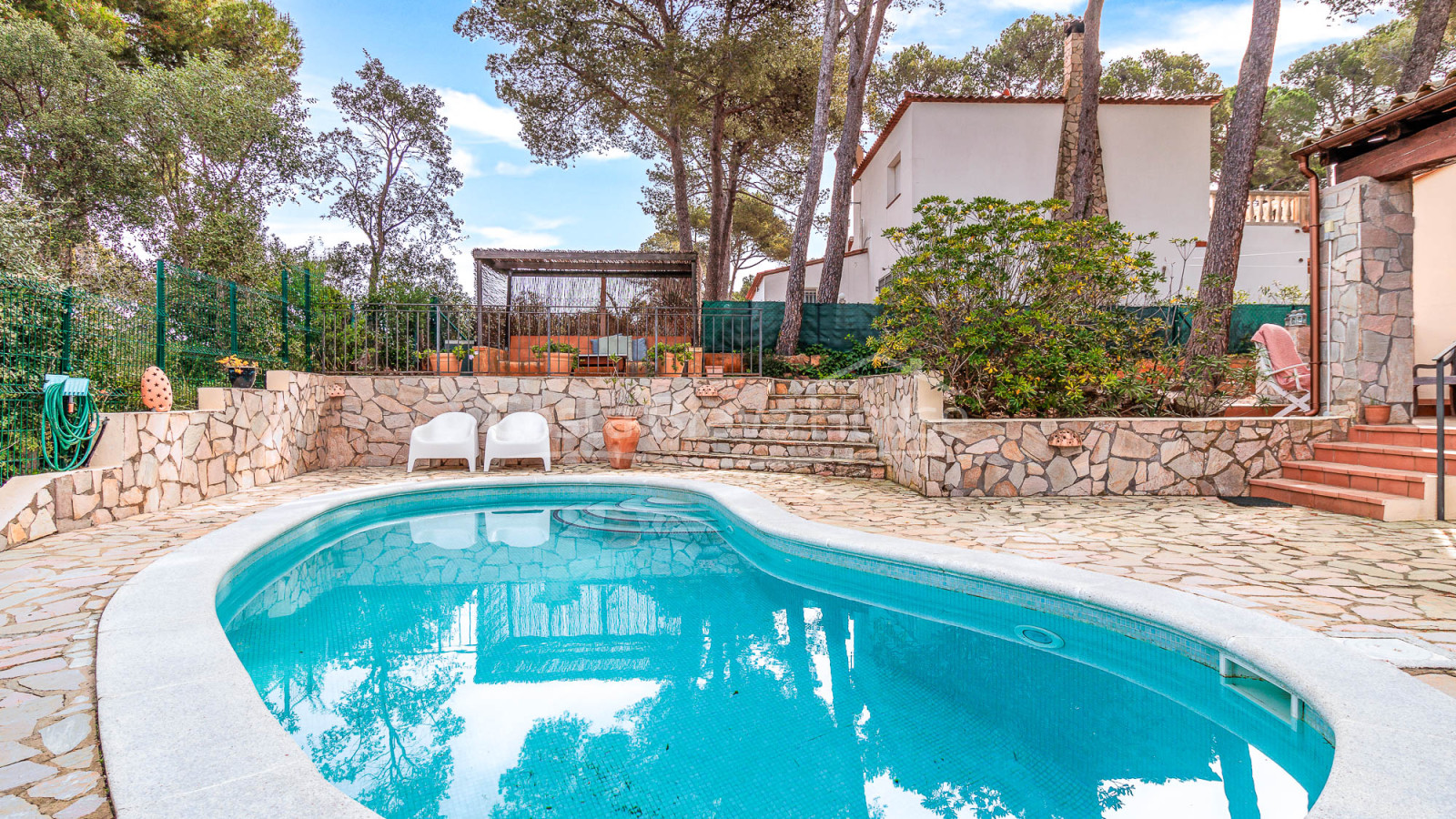 Maison méditerranéenne près de la plage de Tamariu