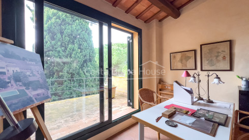 Renovated Village House in Corçà with Garden and Swimming Pool