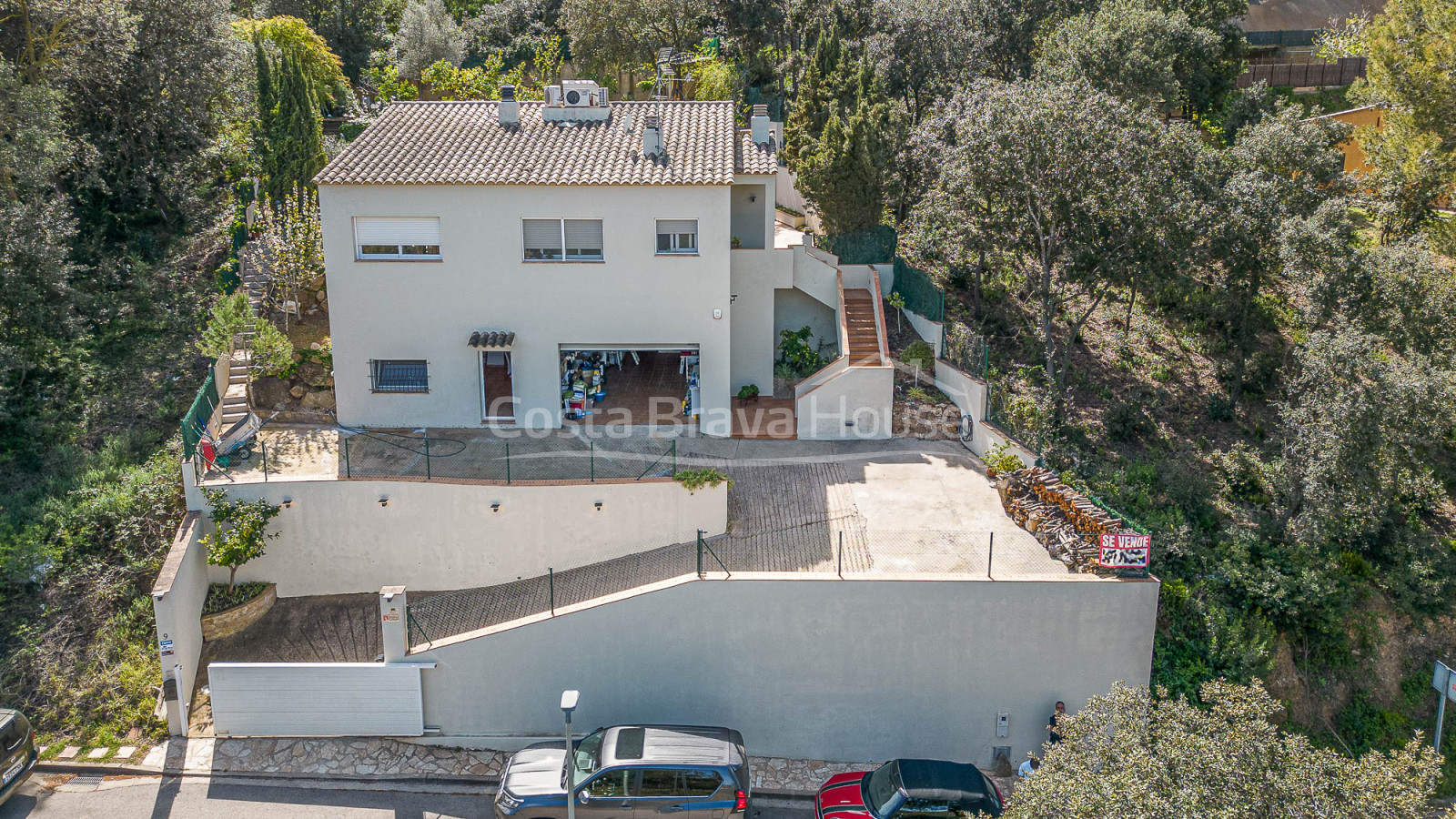 Exclusieve villa in Begur met zwembad en twee woningen
