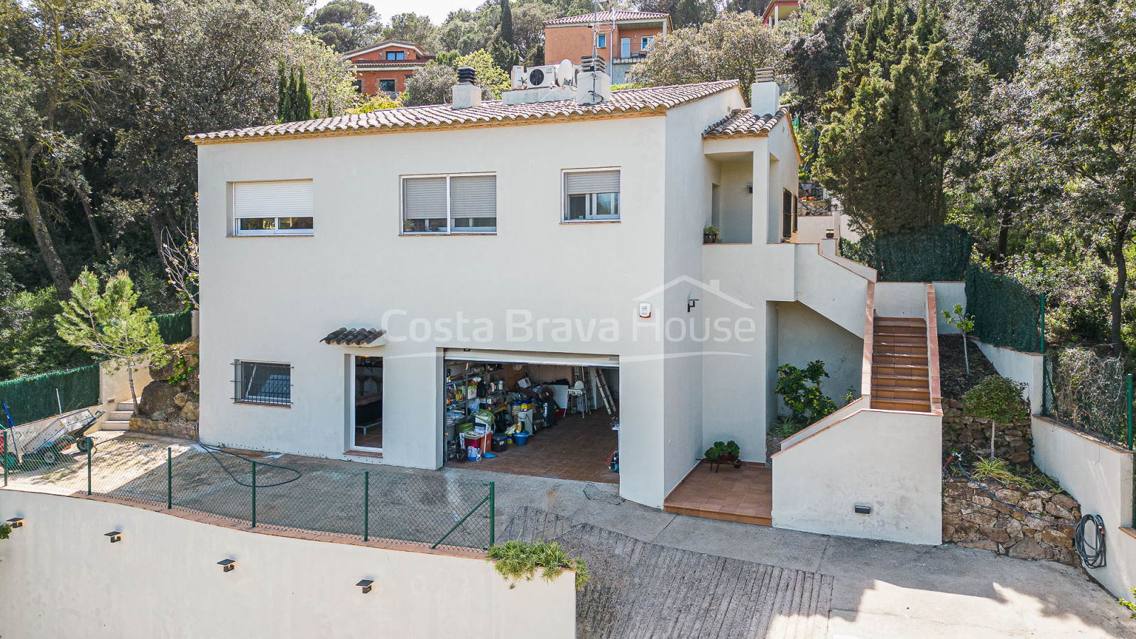 Exclusieve villa in Begur met zwembad en twee woningen