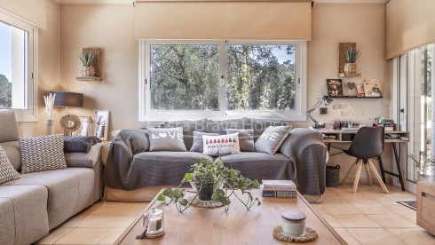 Exclusieve villa in Begur met zwembad en twee woningen