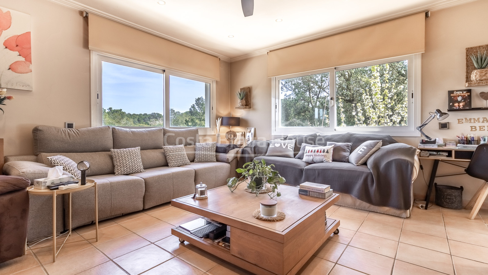 Exclusieve villa in Begur met zwembad en twee woningen