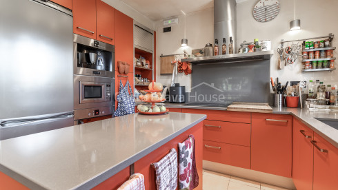 Exclusieve villa in Begur met zwembad en twee woningen