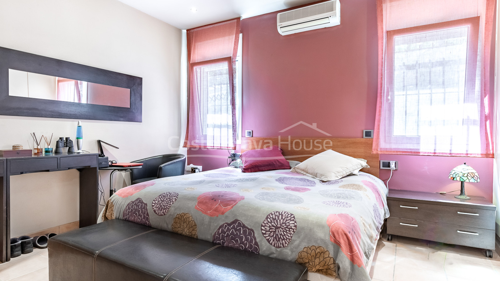 Exclusieve villa in Begur met zwembad en twee woningen