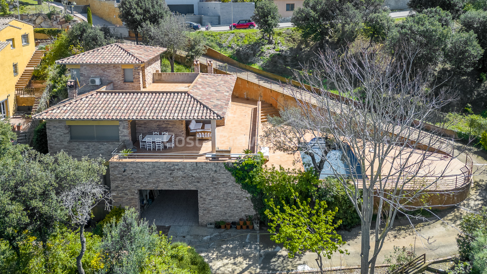 Maison avec jardin et piscine à vendre dans urbanisation près de Begur