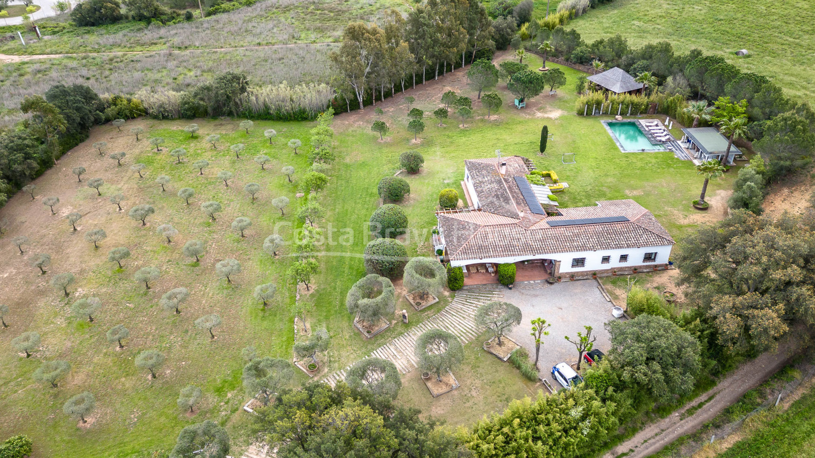 Finca exclusiva en Costa Brava con 2 Ha de terreno