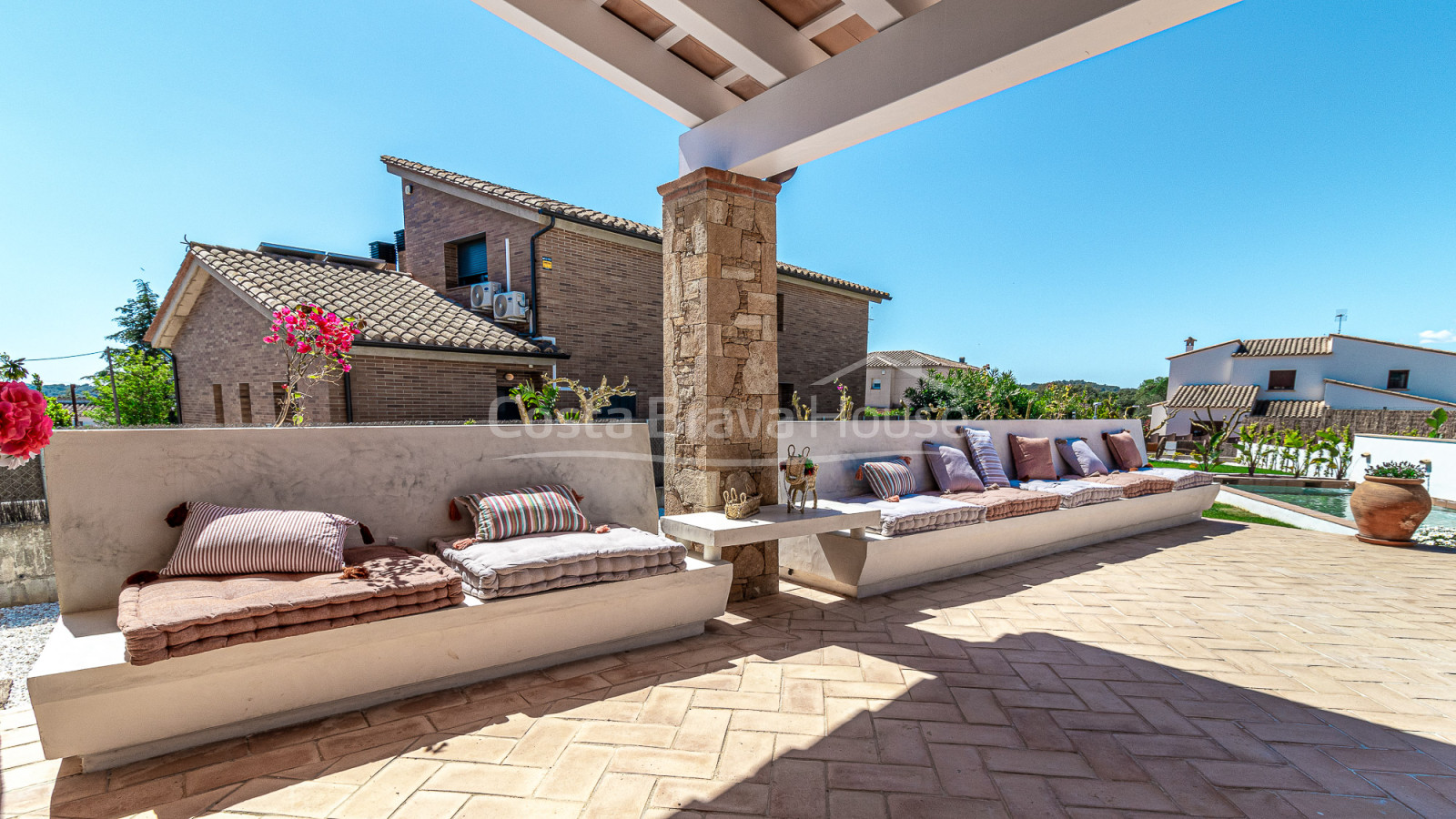 Luxury Villa for Sale in Vall llobrega