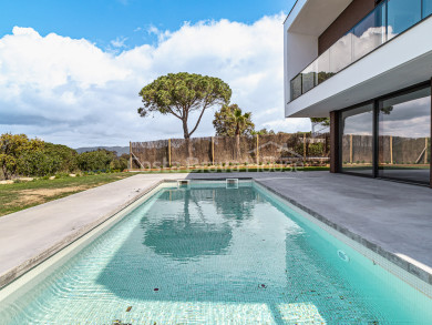 Vila exclusiva de disseny contemporani en venda a Mas Nou, Platja d'Aro - Luxe i boniques Vistes
