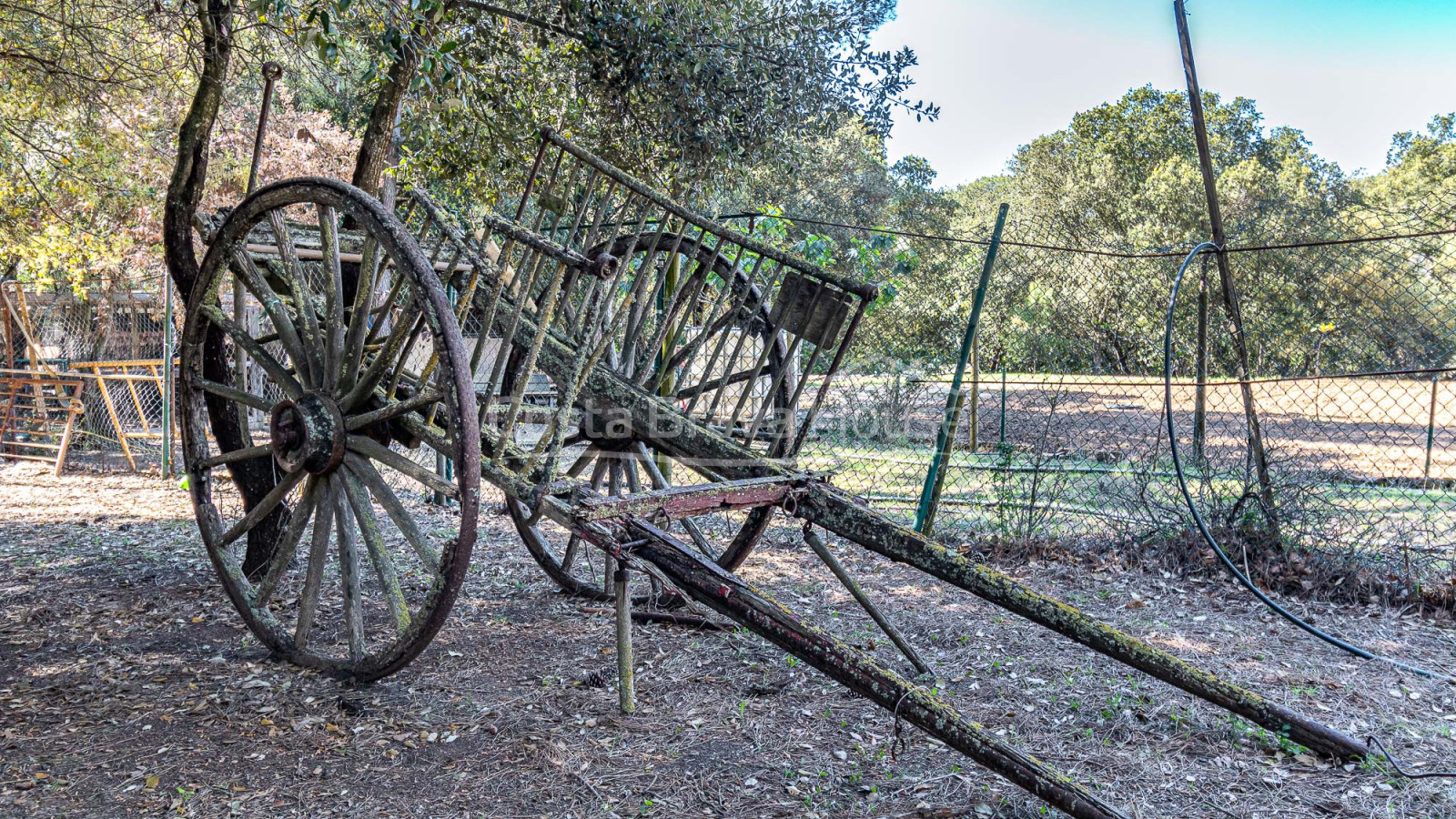 Finca en venda entre Esclanyà i Begur amb masia en construcció