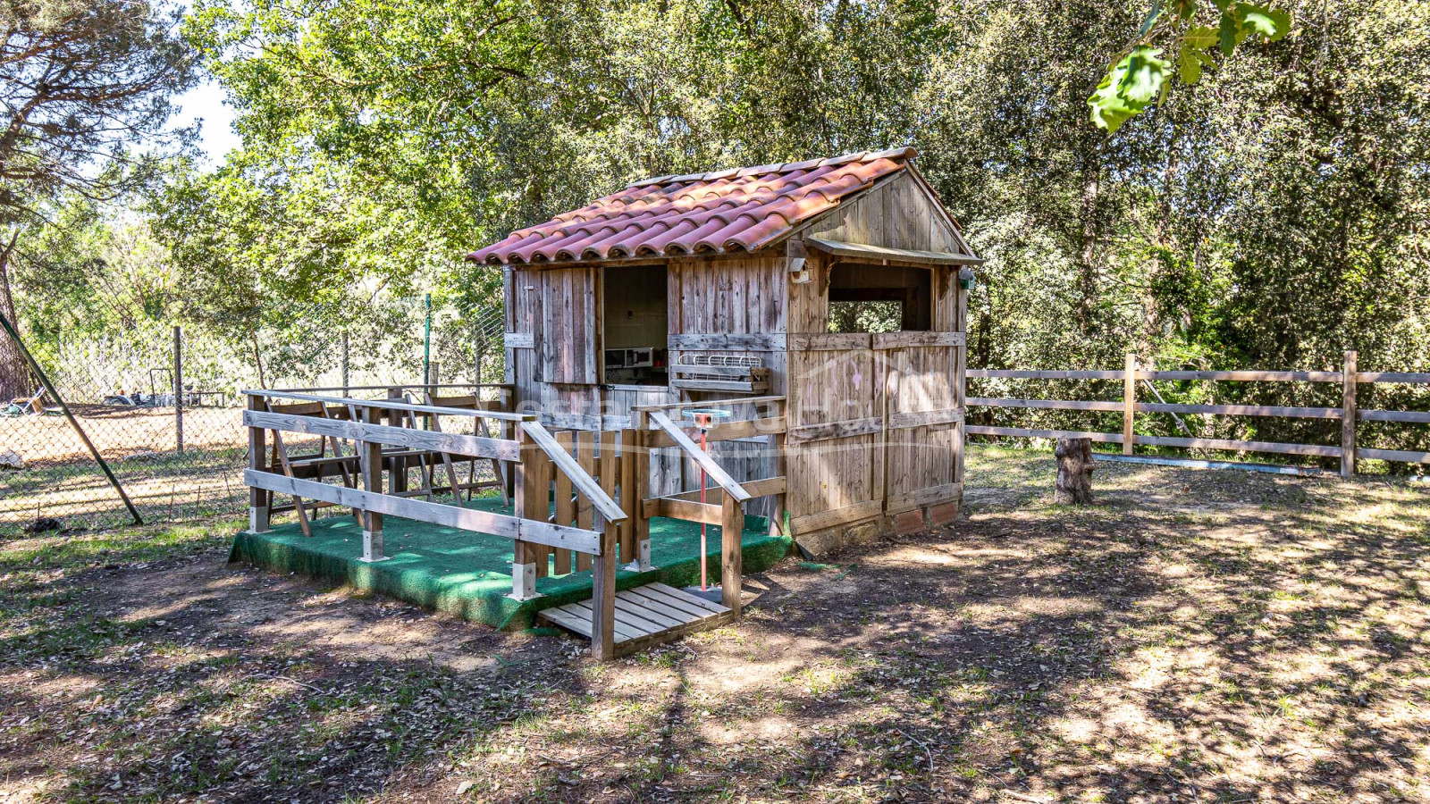 Landgoed te koop tussen Esclanyà en Begur met een landhuis (masia) in aanbouw