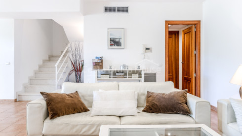 Maison mitoyenne en vente à Tamariu, près de la plage