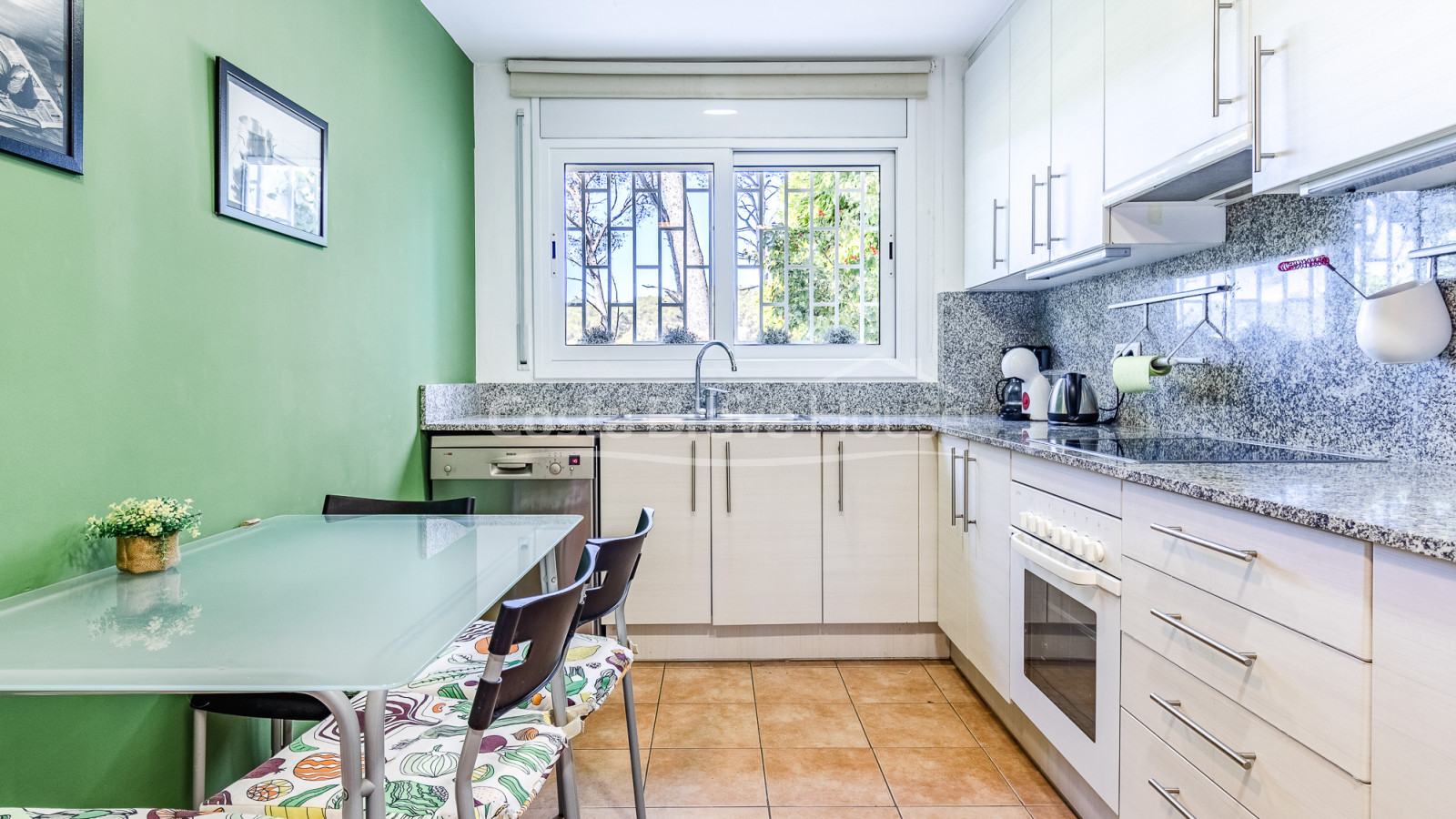 Maison mitoyenne en vente à Tamariu, près de la plage