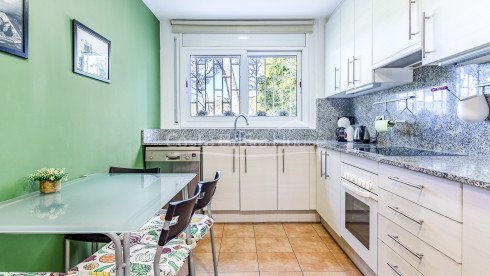 Maison mitoyenne en vente à Tamariu, près de la plage