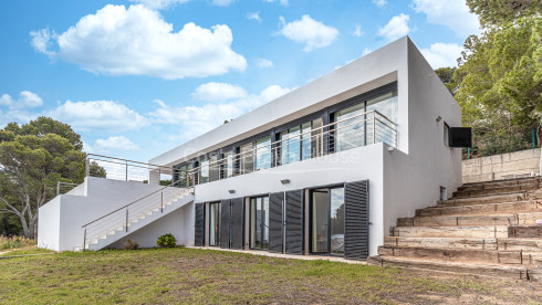 Villa contemporaine à Begur avec vue mer et piscine