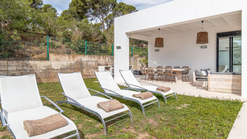 Contemporary villa in Begur with sea views and pool