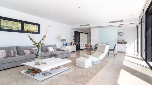 Contemporary villa in Begur with sea views and pool