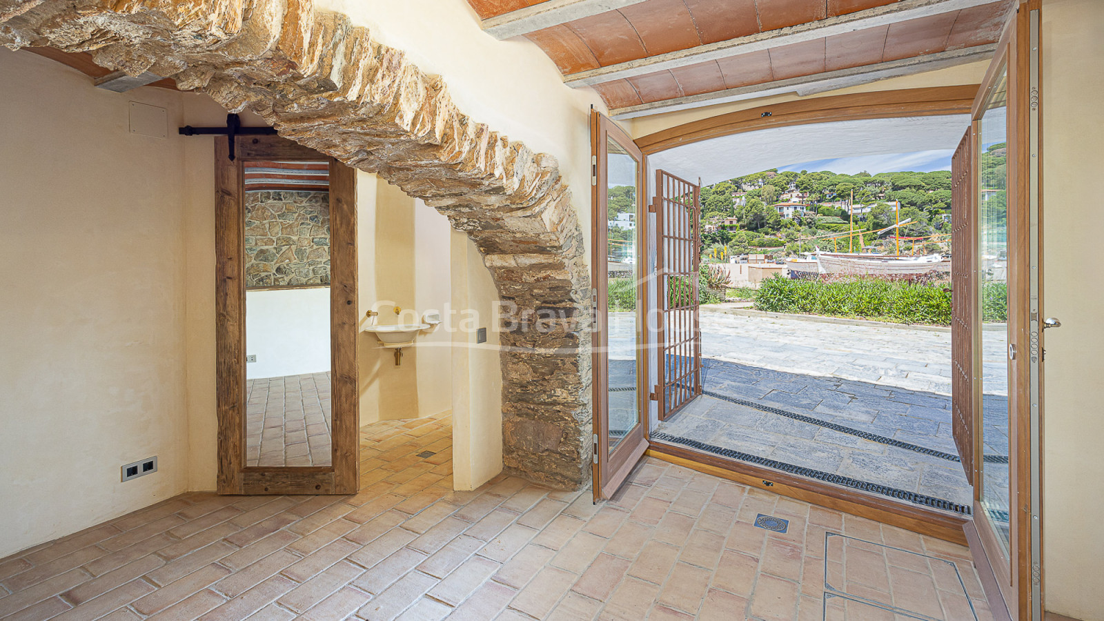 Maison rénovée en bord de mer à Sa Riera, Begur, Costa Brava