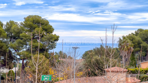 Casa adosada en venta en Torre Valentina, Calonge