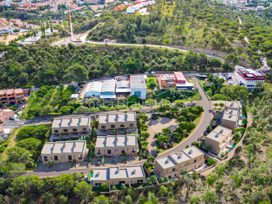 Exclusief project van 27 luxe rijtjeshuizen in Begur, Costa Brava, op slechts 10 minuten van het centrum