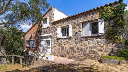Rustieke villa te koop in Castell-Platja d'Aro, Costa Brava