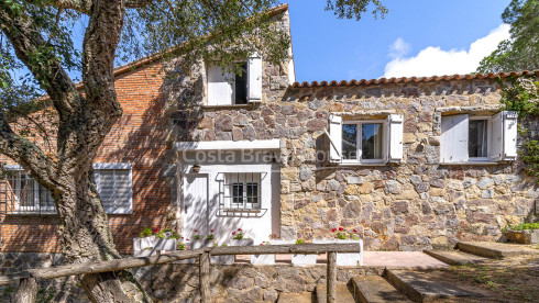Rustieke villa te koop in Castell-Platja d'Aro, Costa Brava