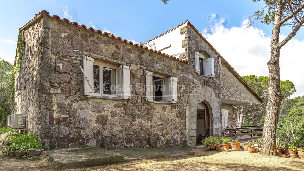 Rustic villa for sale in Castell-Platja d'Aro, Costa Brava