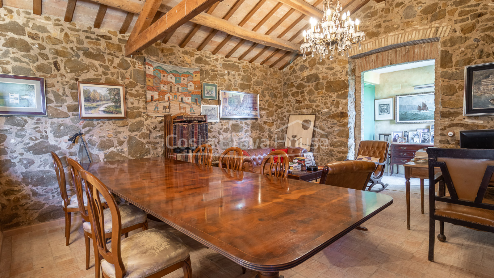 Masia s. XVIII en venda al Baix Empordà amb piscina